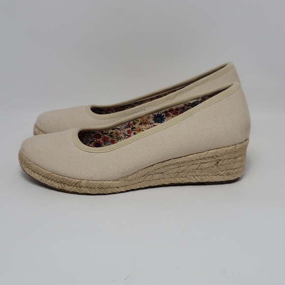 LifeStride Karma Womens Cushioned Footbed Almond Toe Low Wedge Pump Shoes Sz 8.5 - Picture 2 of 12